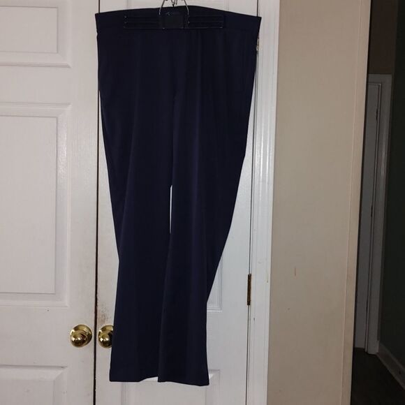 Roundtree & Yorke Performance no iron navy Work Play Dress Pants SZ 38x32 NWOT - Picture 5 of 5